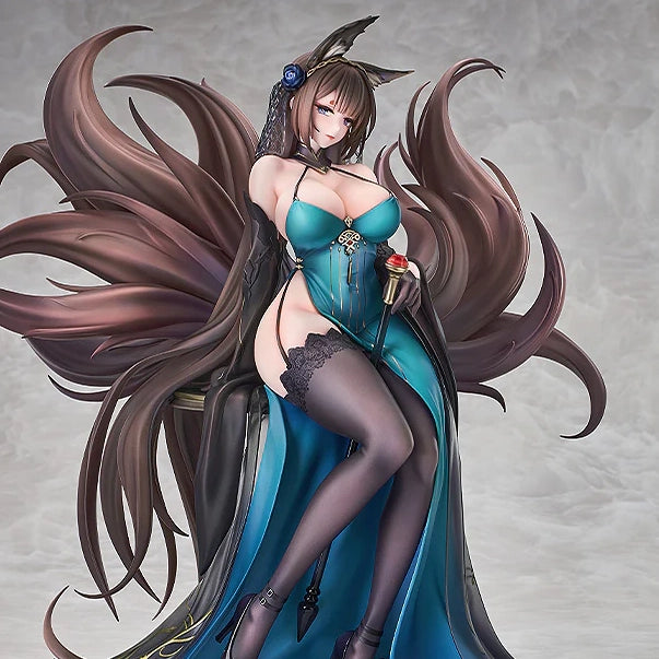 (1/7 Scale Figure) Azur Lane Amagi: Throne of Fallen Petals Ver.
