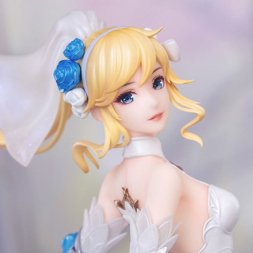 (1/8 Scale Fgure) League of Legends Gift+ Crystal Rose Lux