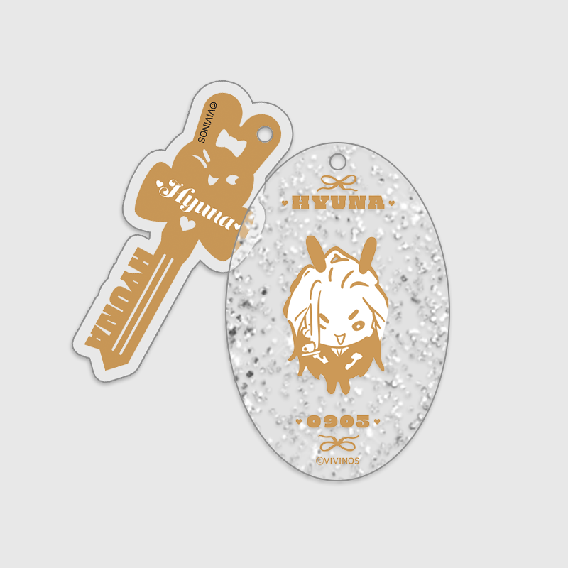 (Goods - Keychain) Alien Stage Baniste Key-shaped Acrylic Charm Keychain Hyuna