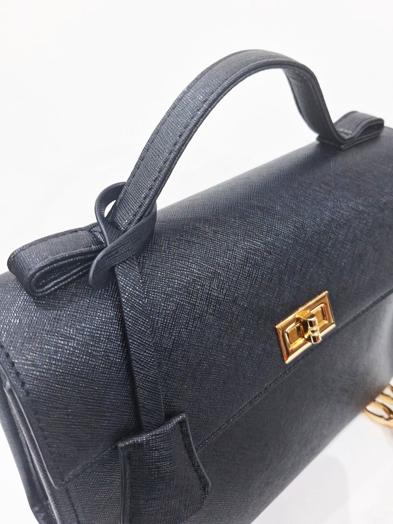 (Goods - Bags) REA RARE Concealable Ita Bag