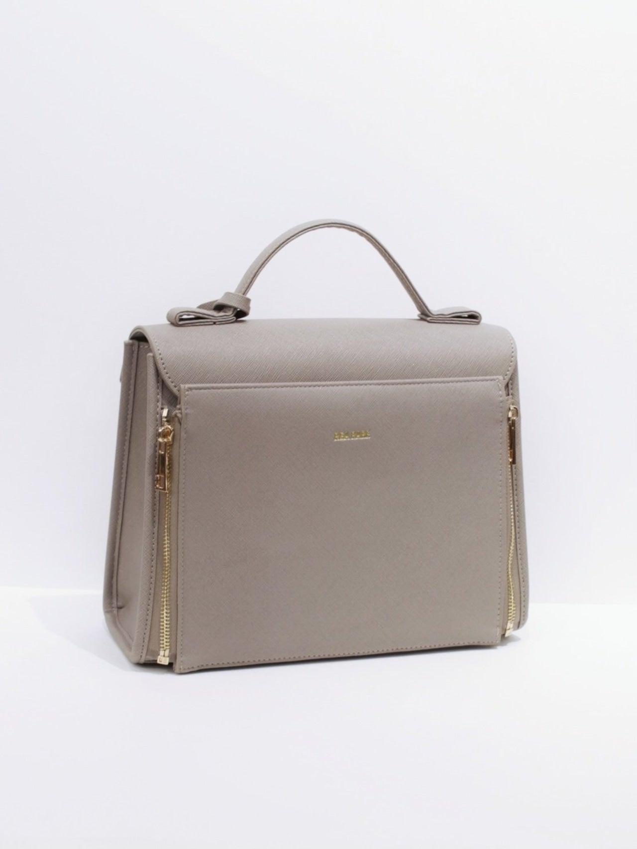 (Goods - Bags) REA RARE Concealable Ita Bag