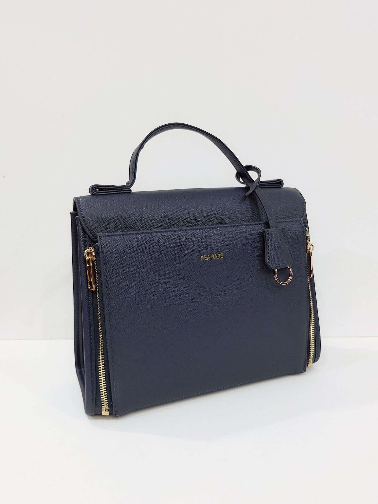 (Goods - Bags) REA RARE Concealable Ita Bag