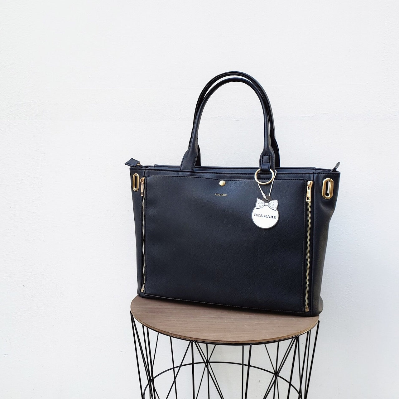 (Goods - Bags) REA RARE Concealable Ita Bag L Size Tote