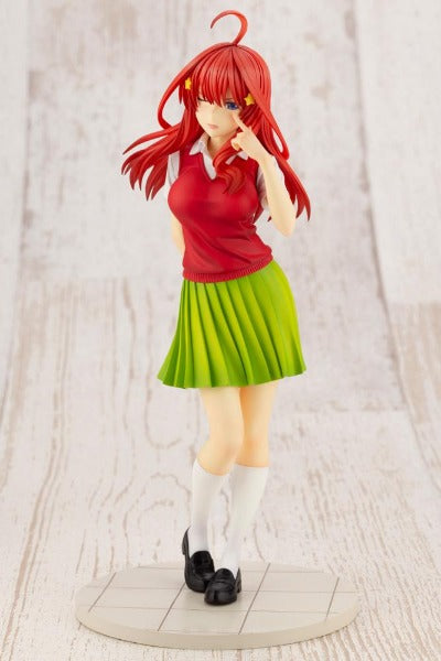 [The Quintessential Quintuplets] Itsuki Nakano - 1/8 Scale Figure